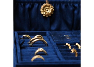 Boîte à  bijoux en velours Louise - Bleu marine - Bagues - Maison Scarlett